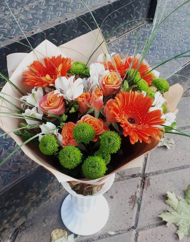 Букет цветов из: Герберы, Хризантемы, Альстромерии и Розы в Аксиньино