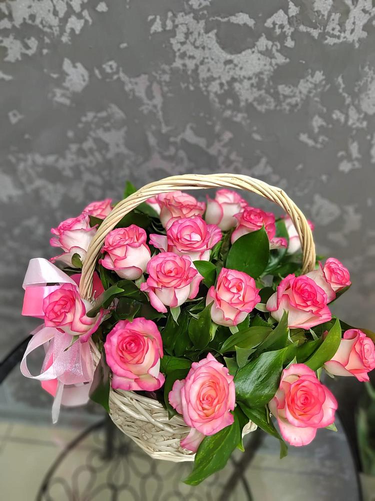 Цветочная композиция из Розы в корзине в Аксиньино