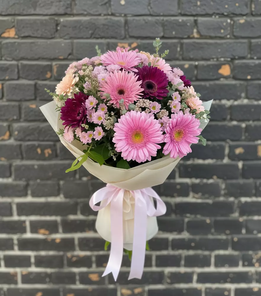 Букет цветов из: Герберы и Хризантемы в Аксиньино