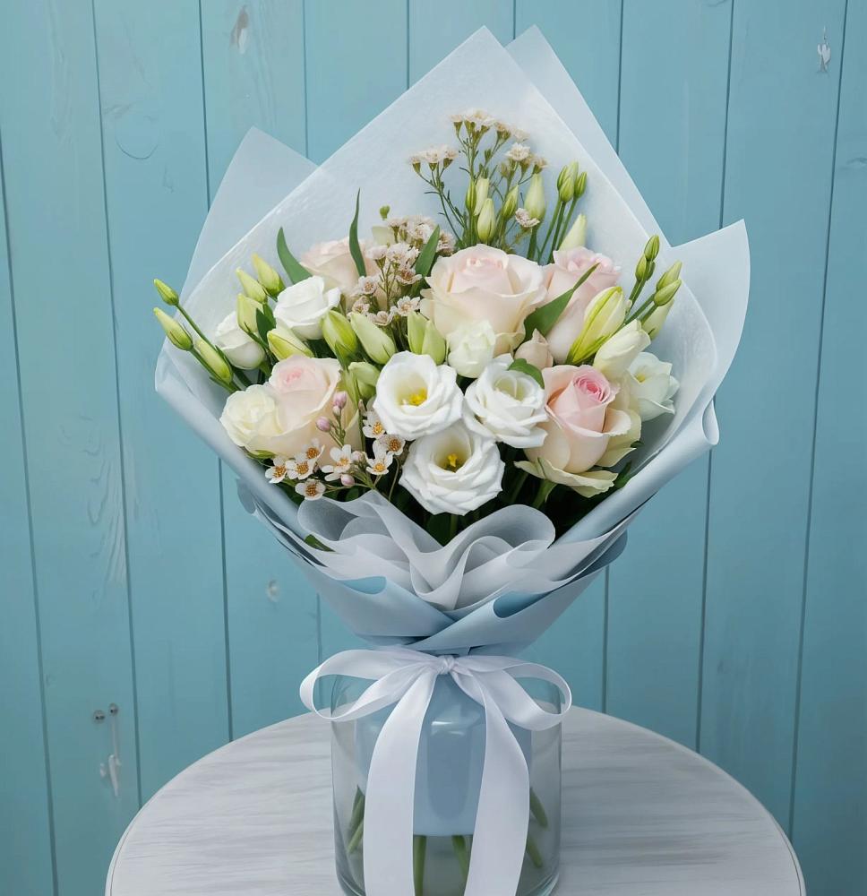 Букет цветов из: Розы и Лизиантусы в Аксиньино