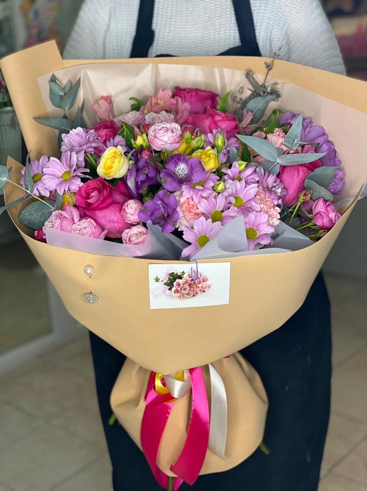 Букет цветов из: Хризантемы, Гвоздики и Альстромерии в Аксиньино