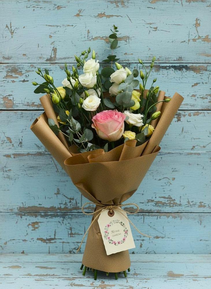 Букет цветов из: Розы и Лизиантусы в Аксиньино