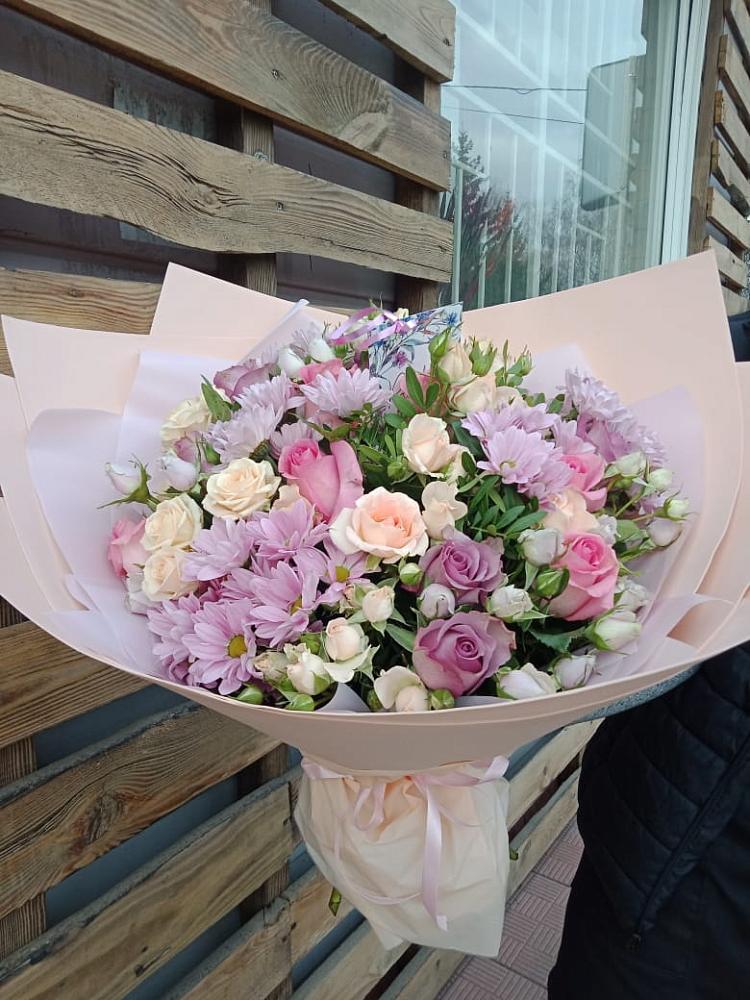 Букет цветов из: Розы и Хризантемы в Аксиньино