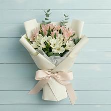 Букет цветов из:  Альстромерии в Аксиньино