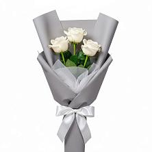 Букет 3 белые розы в Аксиньино