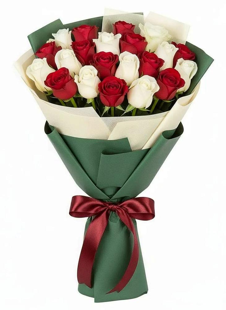Букет Микс из красных и белых роз в Аксиньино