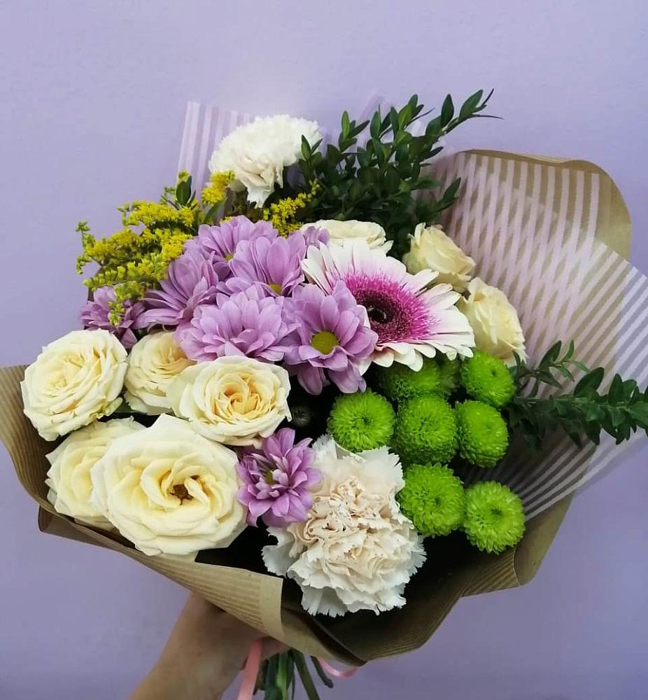 Букет цветов из: Хризантемы, Розы, Гвоздики и Герберы в Аксиньино