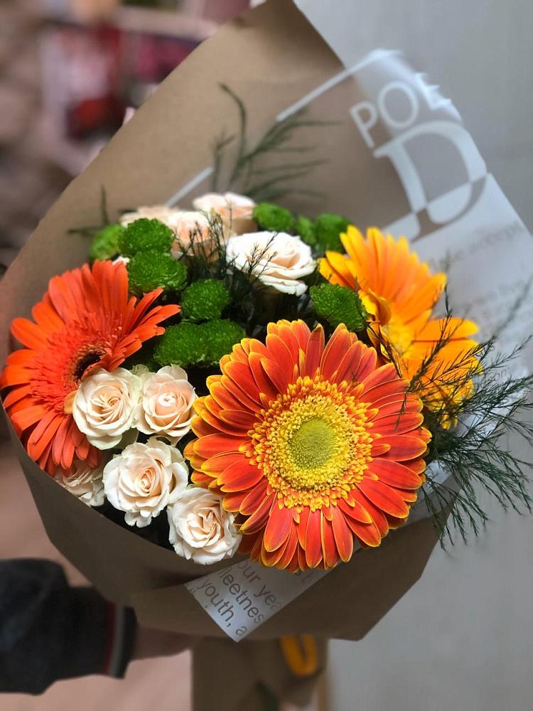 Букет цветов из: Герберы, Хризантемы и Розы в Аксиньино