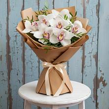 Букет цветов из:  Орхидеи и Розы в Аксиньино