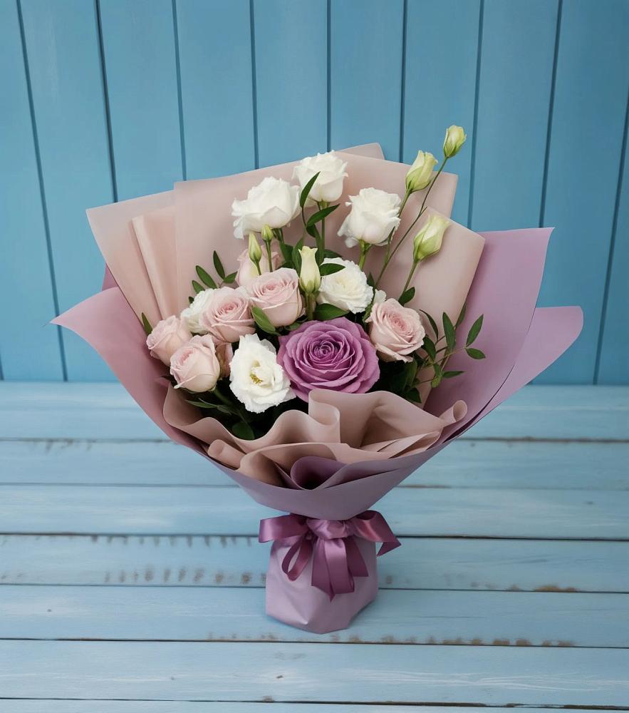 Букет цветов из: Розы и Лизиантусы в Аксиньино